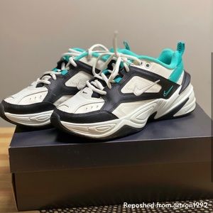 Nike Women's "dad" style sneaker